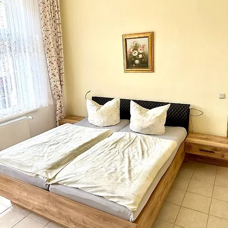 Borchert Apartment *